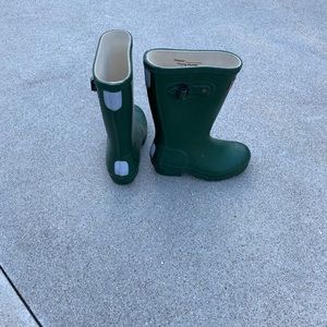 Kids’ army green Hunter boots